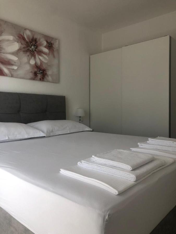 Villa Luxuria บาชกาโวดา ภายนอก รูปภาพ
